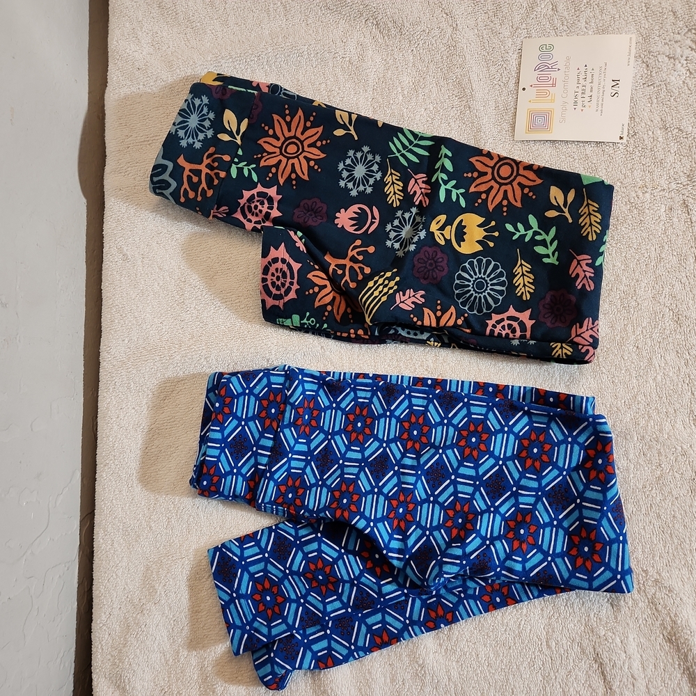 LULAROE 2 pr.  S/M Patterned Leggings